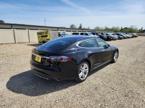 More photos of 2014 Tesla Model S 60 kWh Battery at Driven, ID