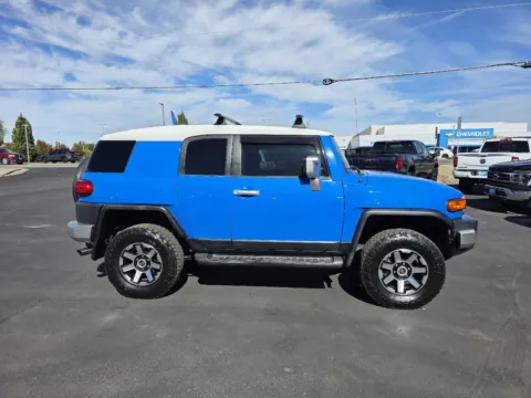 More photos of 2007 Toyota FJ Cruiser Sport Utility 2D at Driven, ID