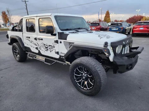 Another view of 2020 Jeep Gladiator Overland for sale in Boise, ID at Driven