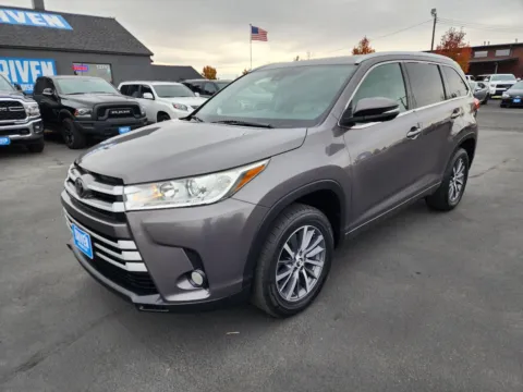 Gray 2017 Toyota Highlander SE for sale in Boise, ID