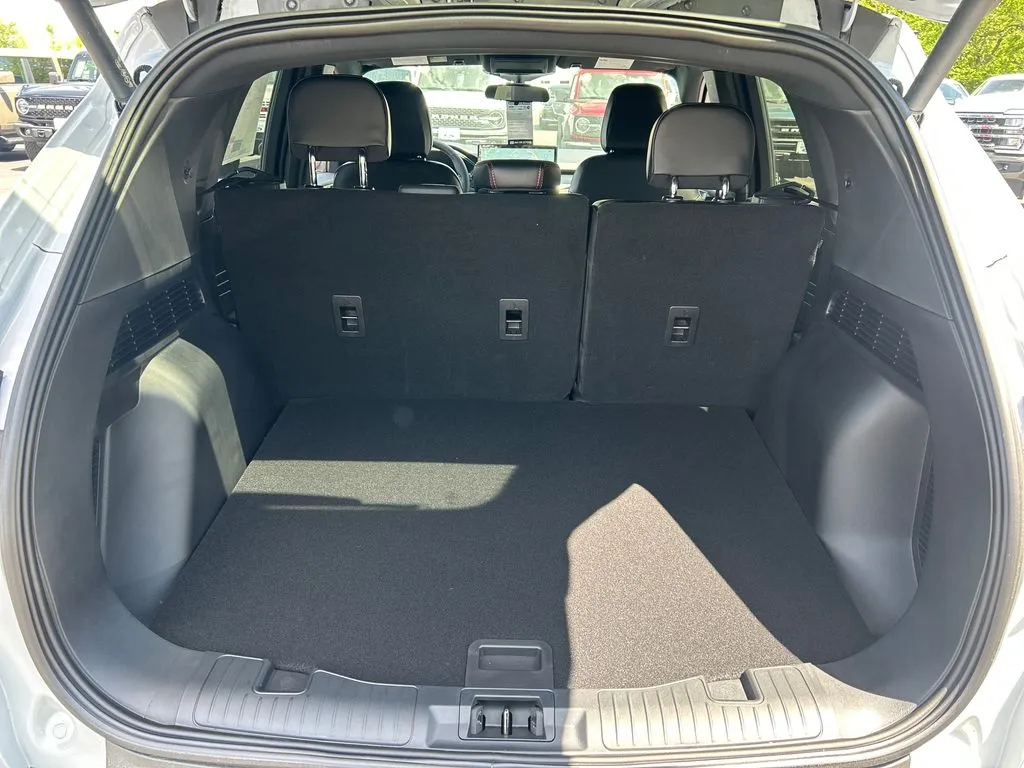 2026 Ford Escape ST-Line - Photo 27