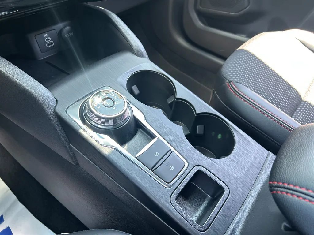 2026 Ford Escape ST-Line - Photo 41