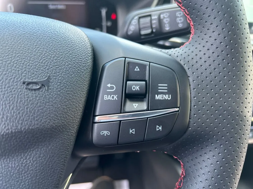2026 Ford Escape ST-Line - Photo 31