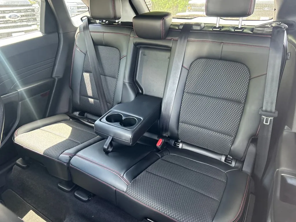 2026 Ford Escape ST-Line - Photo 21
