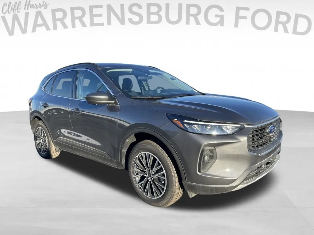 2025 Ford Escape PHEV's photo