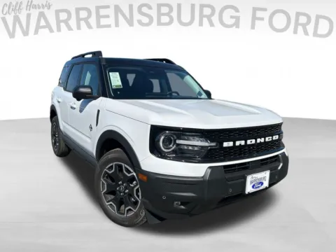 White 2025 Ford Bronco Sport Outer Banks for sale in Warrensburg, MO