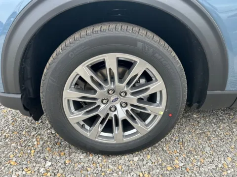 More photos of 2026 Ford Explorer Active at Warrensburg Ford, MO