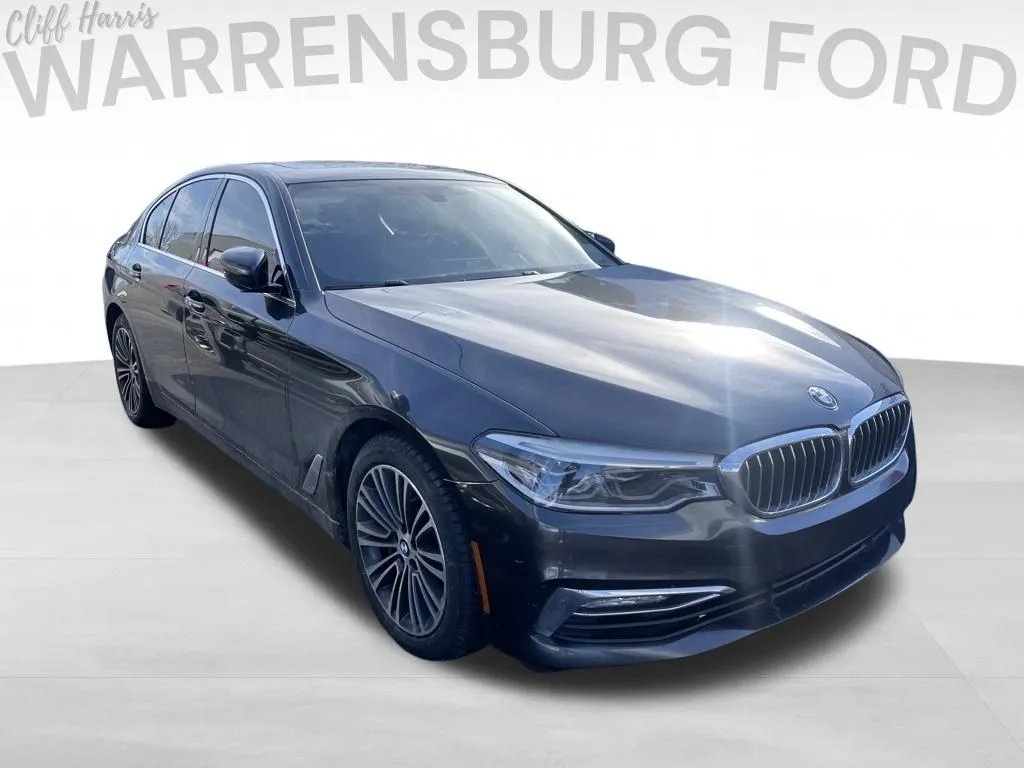 Used 2017 BMW 5 Series 540i with VIN WBAJE5C36HG913774 for sale in Kansas City