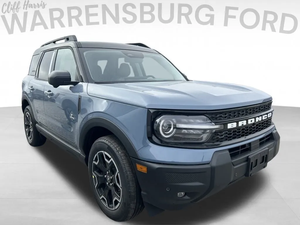 2025 Ford Bronco Sport Outer Banks's photo