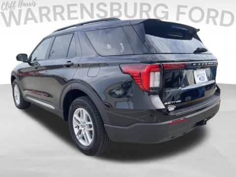 More photos of 2025 Ford Explorer Active at Warrensburg Ford, MO