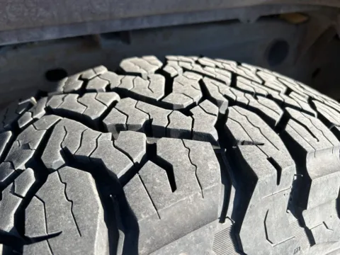 More photos of 2013 GMC Sierra 1500 SLE at Warrensburg Ford, MO