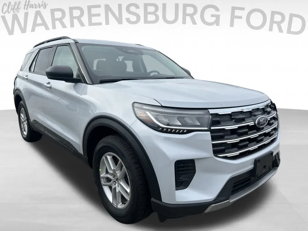 2026 Ford Explorer Active's photo