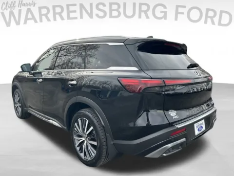 More photos of 2023 INFINITI QX60 Sensory at Warrensburg Ford, MO
