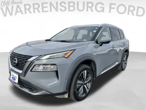 Another view of 2023 Nissan Rogue SL for sale in Warrensburg, MO at Warrensburg Ford