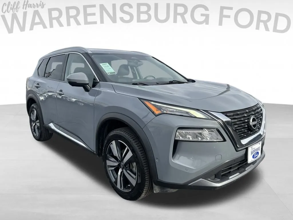 2023 Nissan Rogue SL's photo
