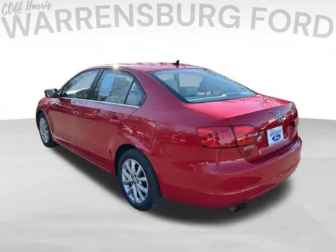 More photos of 2013 Volkswagen Jetta 2.5L SE at Warrensburg Ford, MO