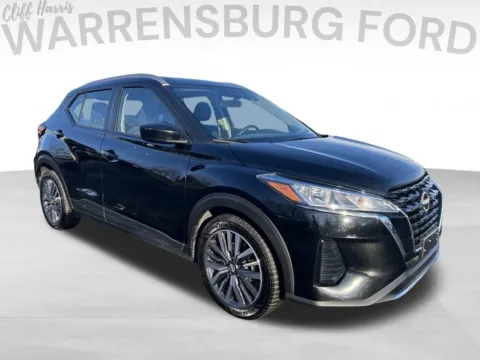 Black 2023 Nissan Kicks SV for sale in Warrensburg, MO