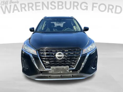 Photos of 2023 Nissan Kicks SV for sale in Warrensburg, MO at Warrensburg Ford