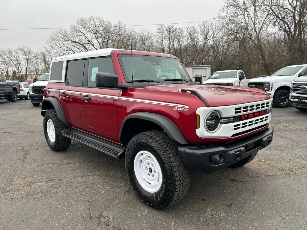 2025 Ford Bronco 4-Door Heritage Editon's photo