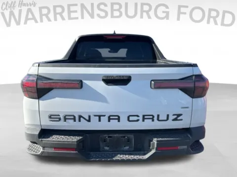 More photos of 2022 Hyundai Santa Cruz SEL at Warrensburg Ford, MO