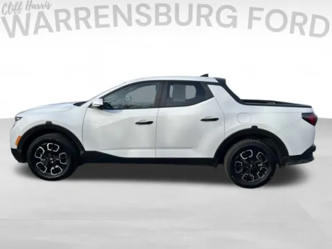 More photos of 2022 Hyundai Santa Cruz SEL at Warrensburg Ford, MO