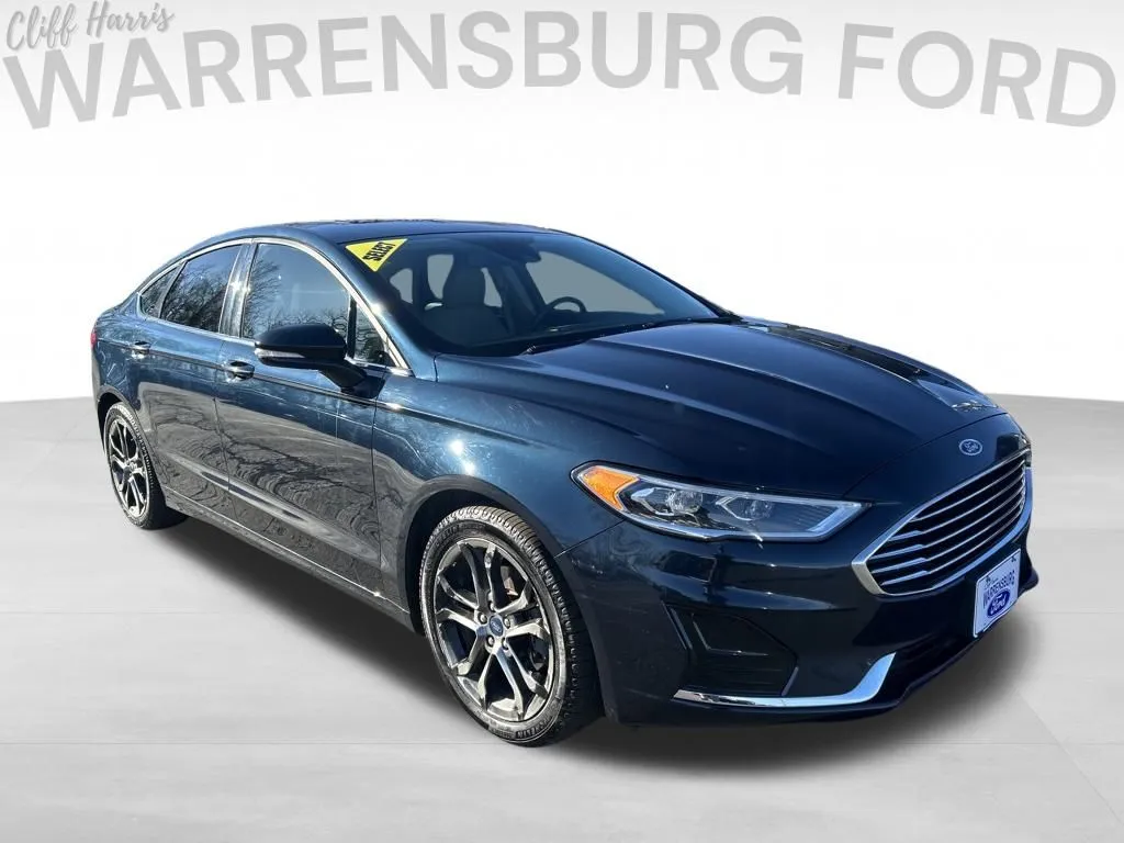 2020 Ford Fusion SEL's photo