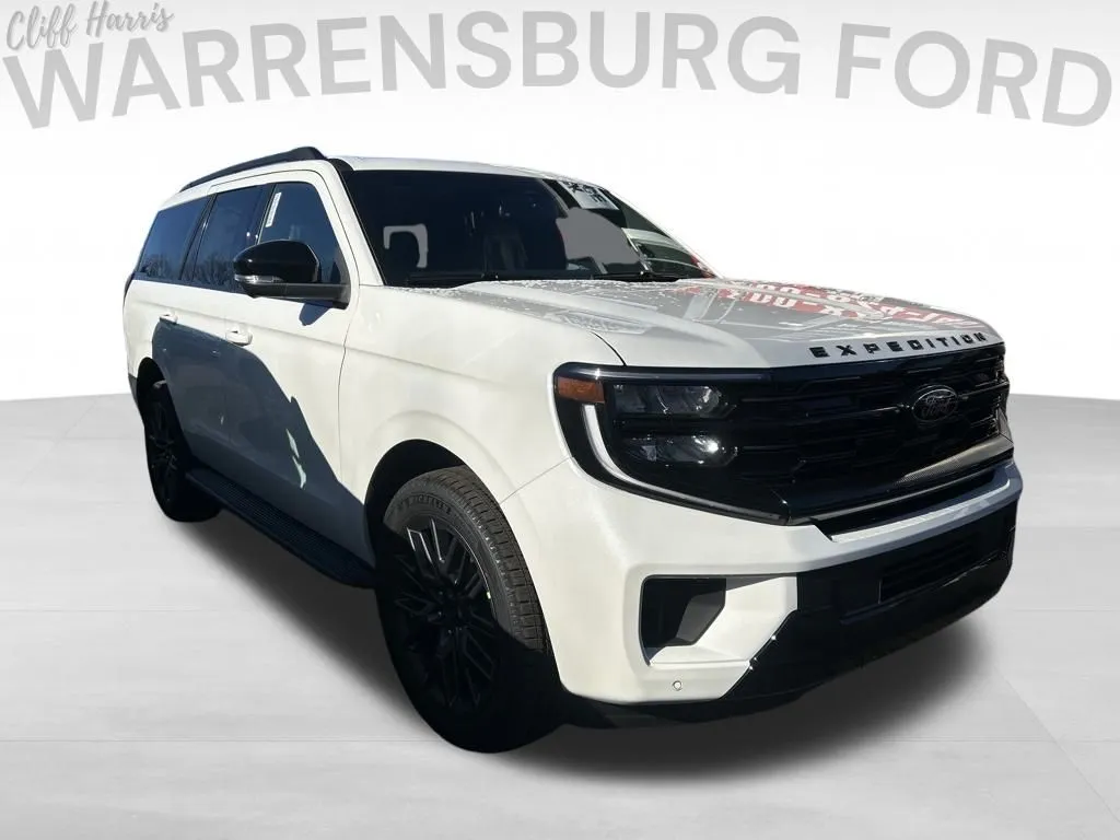 White 2026 Ford Expedition Platinum for sale in Warrensburg, MO