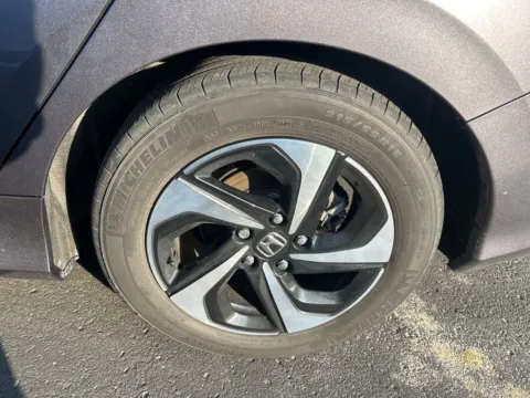 More photos of 2022 Honda Insight EX at Warrensburg Ford, MO