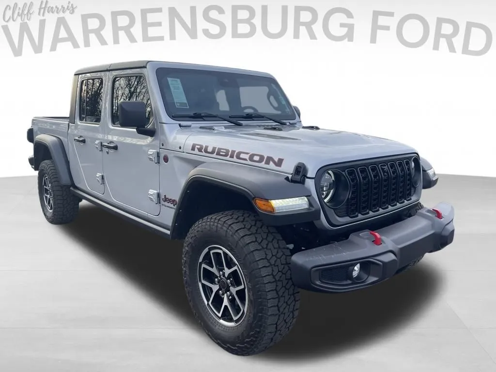 Used 2024 Jeep Gladiator Rubicon with VIN 1C6JJTBG0RL106464 for sale in Kansas City