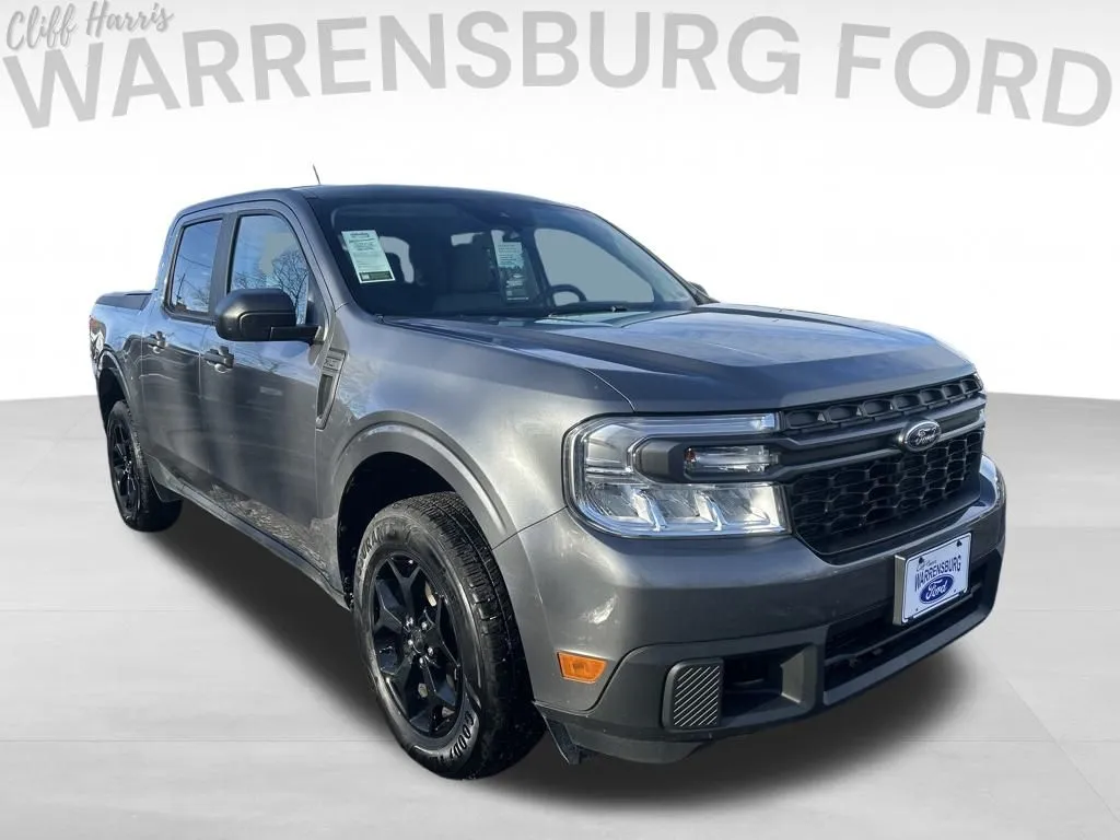 Used 2022 Ford Maverick XLT with VIN 3FTTW8F98NRA16163 for sale in Kansas City