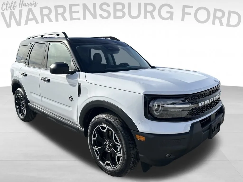 White 2026 Ford Bronco Sport Outer Banks for sale in Warrensburg, MO