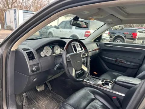 Photos of 2010 Chrysler 300C for sale in Warrensburg, MO at Warrensburg Ford