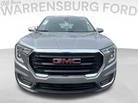 Photos of 2024 GMC Terrain SLE for sale in Warrensburg, MO at Warrensburg Ford