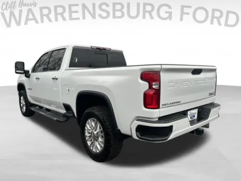 More photos of 2022 Chevrolet Silverado 3500HD High Country at Warrensburg Ford, MO