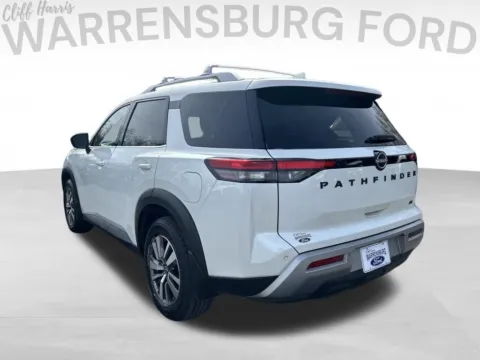 More photos of 2022 Nissan Pathfinder SL at Warrensburg Ford, MO