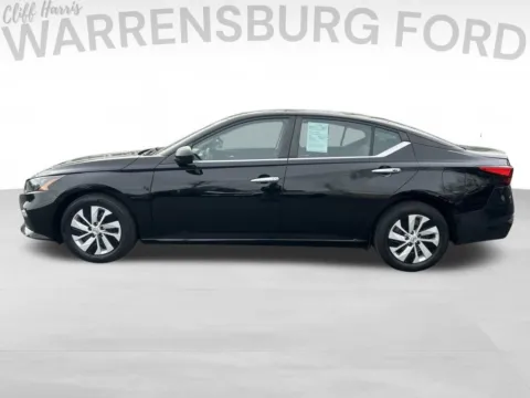 More photos of 2022 Nissan Altima 2.5 S at Warrensburg Ford, MO