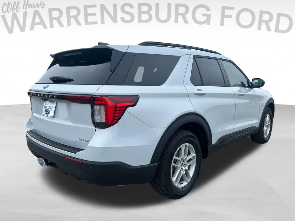 2026 Ford Explorer Active - Photo 7