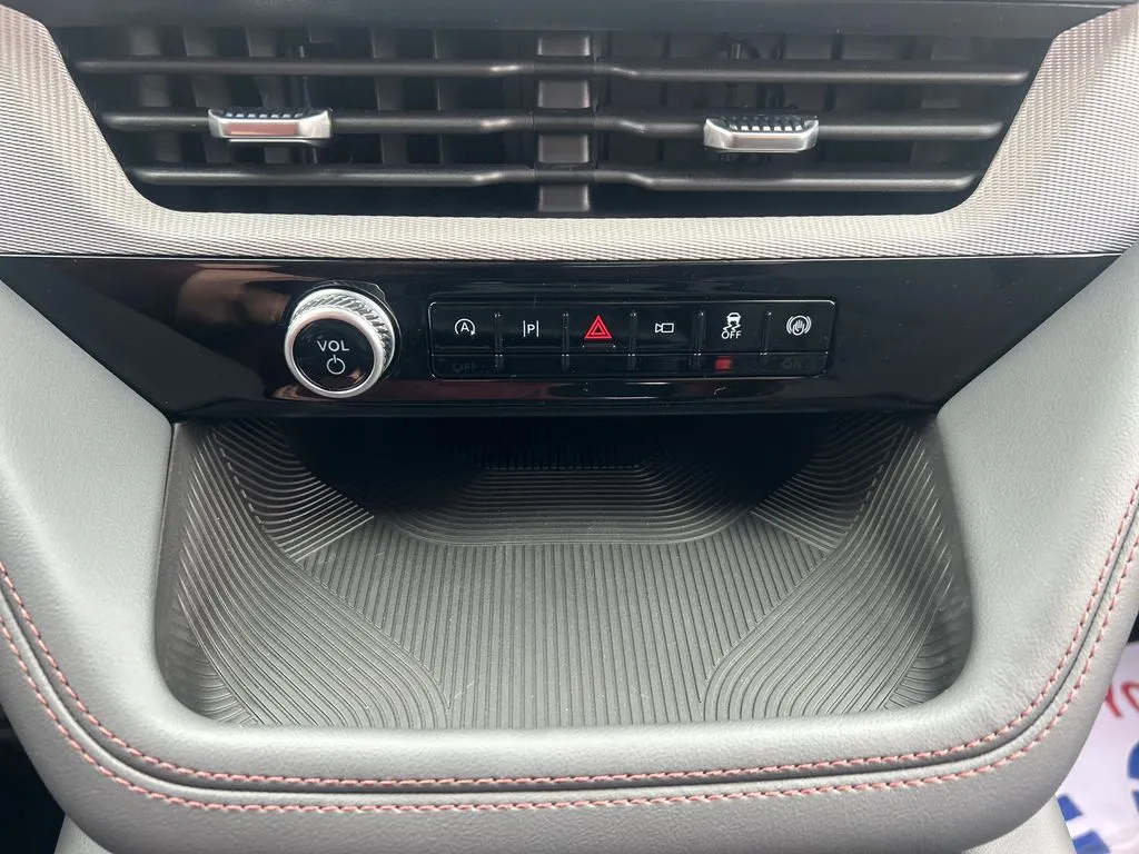 2026 Ford Explorer Active - Photo 39
