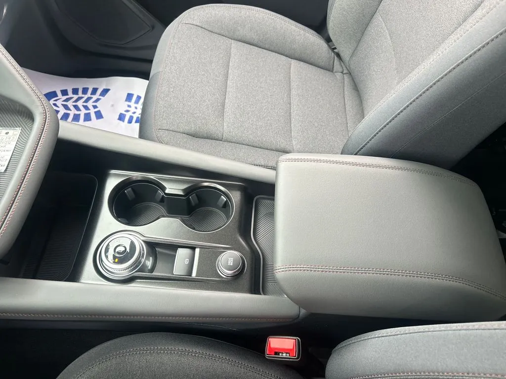 2026 Ford Explorer Active - Photo 43