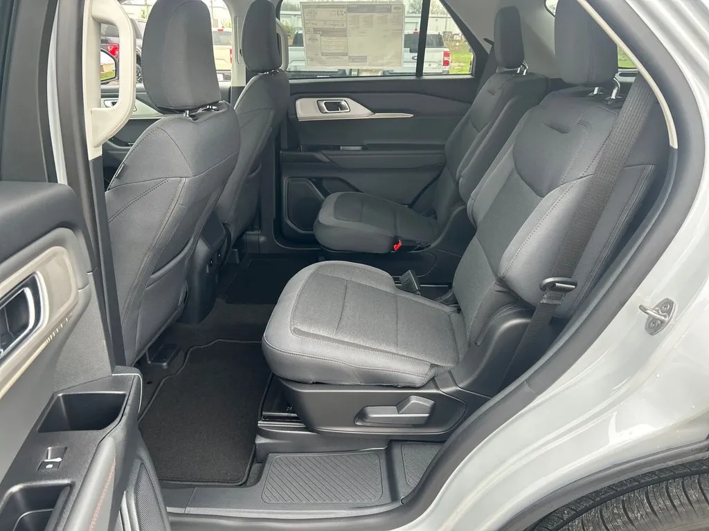 2026 Ford Explorer Active - Photo 20