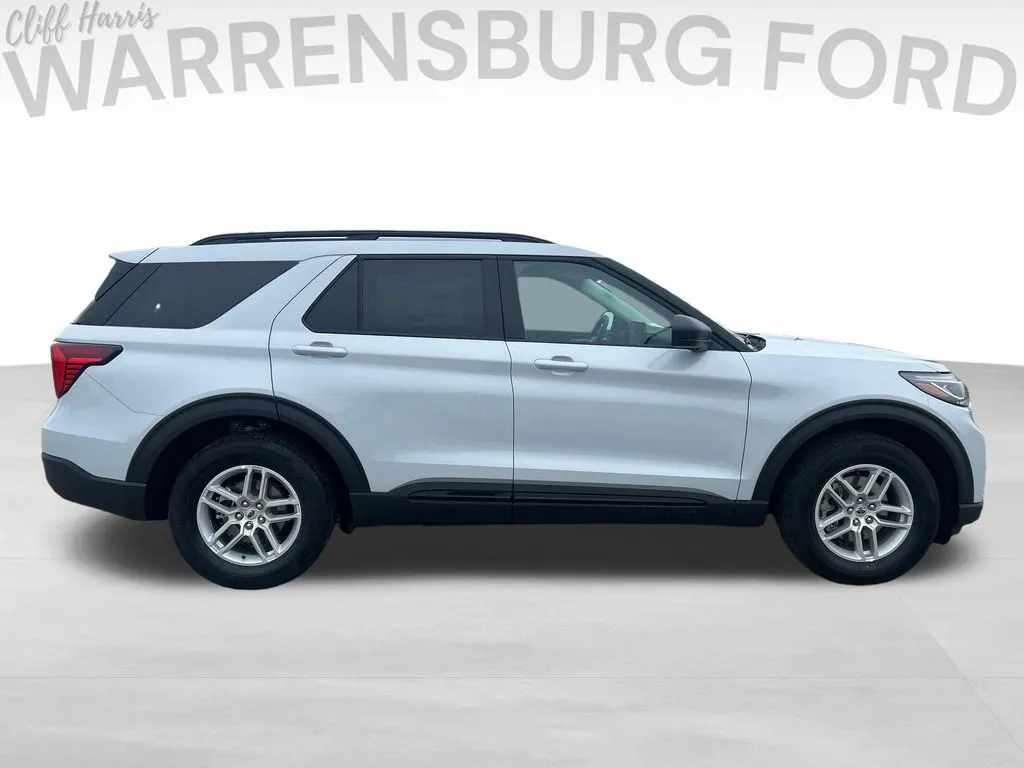 2026 Ford Explorer Active - Photo 8