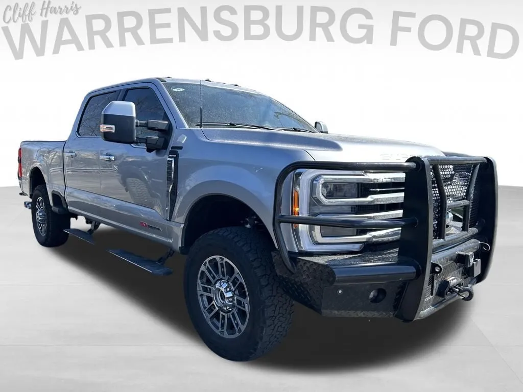 Used 2023 Ford F-350 Super Duty Limited with VIN 1FT8W3BM1PED00162 for sale in Kansas City