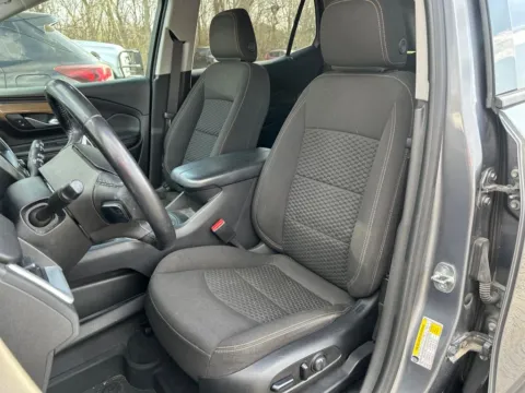 More photos of 2020 GMC Terrain SLE at Warrensburg Ford, MO