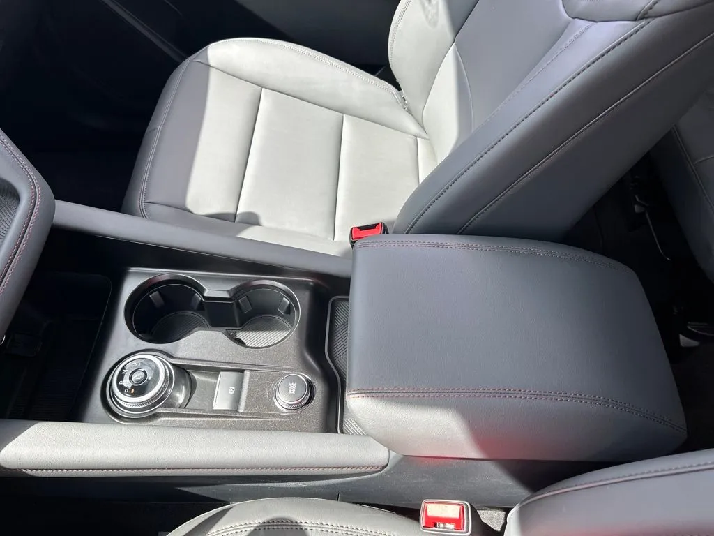 2026 Ford Explorer Active - Photo 43