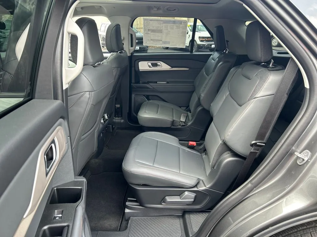 2026 Ford Explorer Active - Photo 20