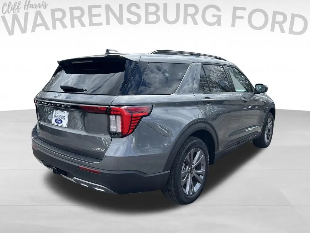 2026 Ford Explorer Active - Photo 7