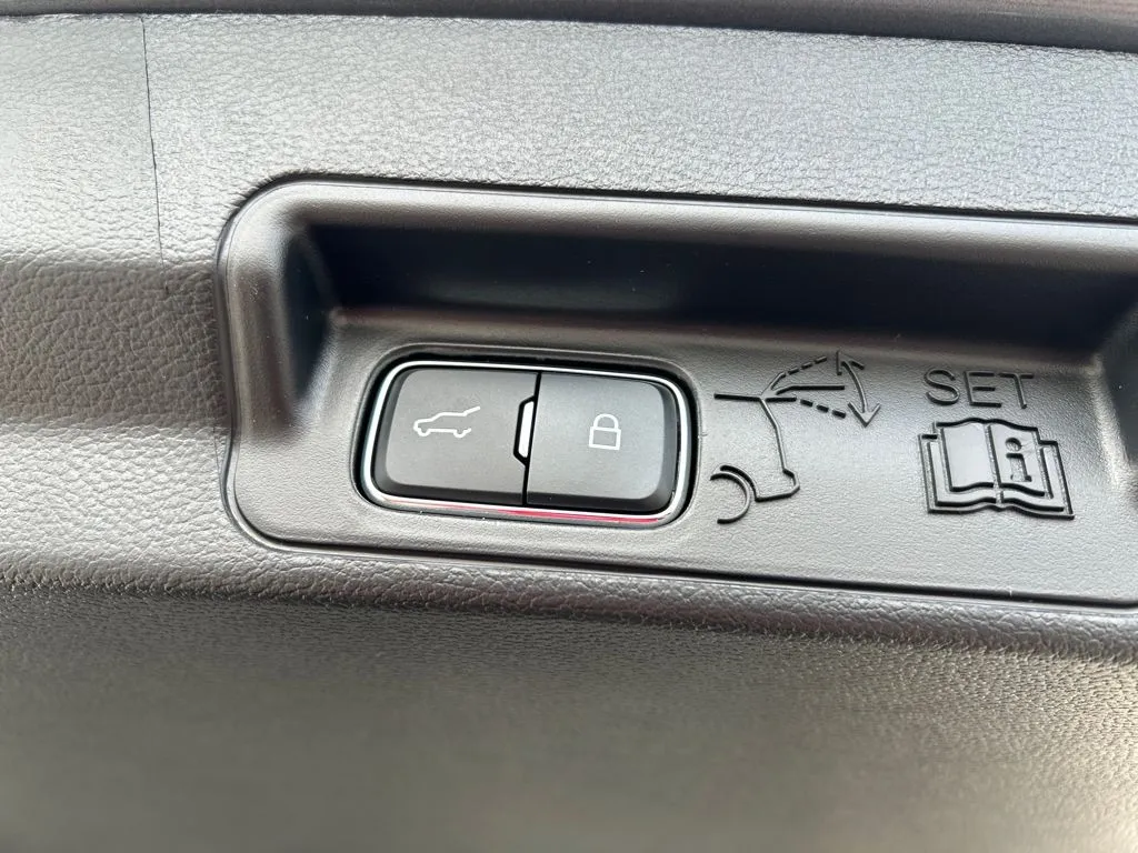 2026 Ford Explorer Active - Photo 47
