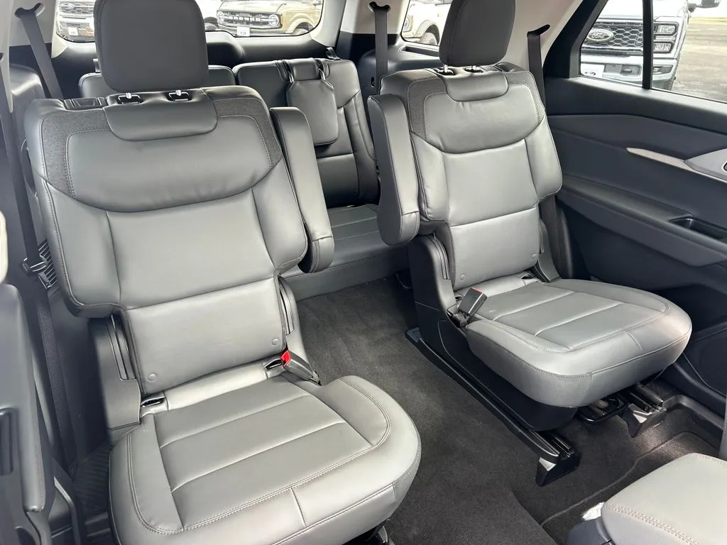 2026 Ford Explorer Active - Photo 22