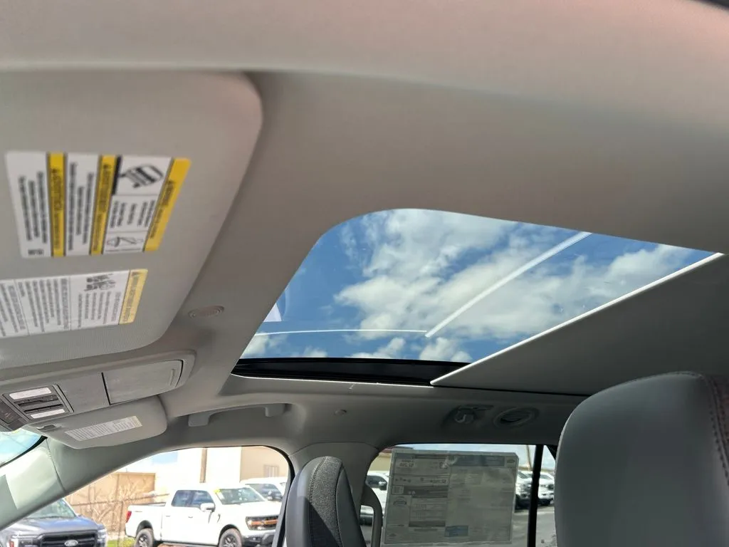 2026 Ford Explorer Active - Photo 29