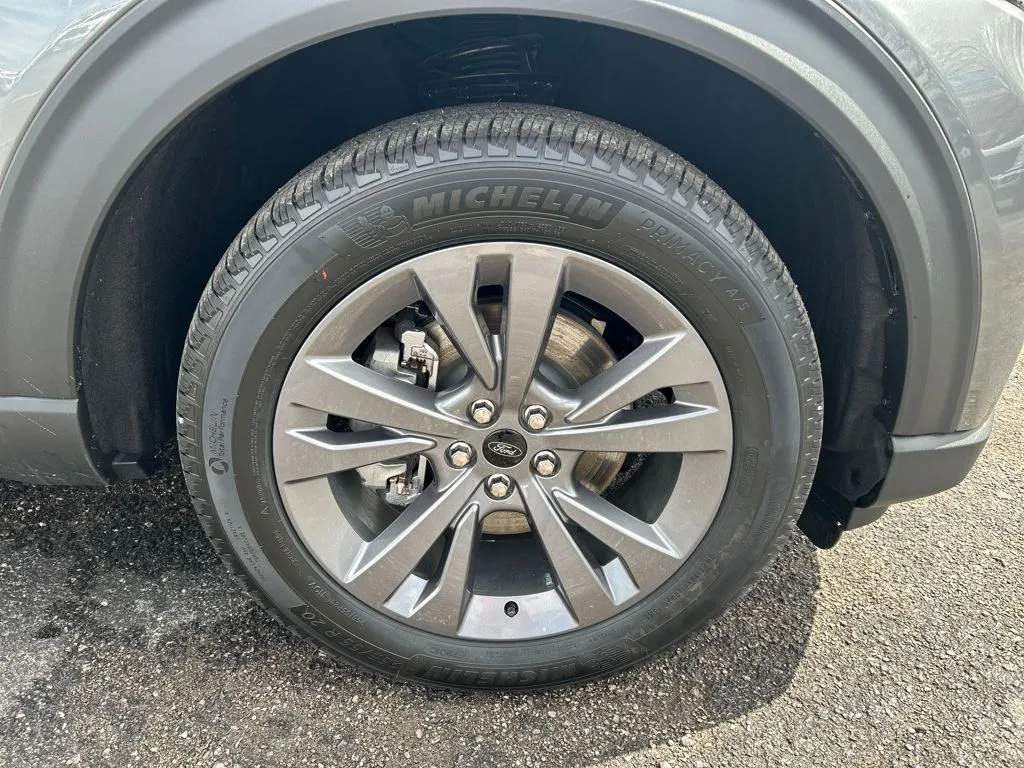 2026 Ford Explorer Active - Photo 10